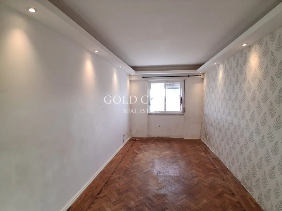 Apartamento T3 para Venda em Venteira Foto 3