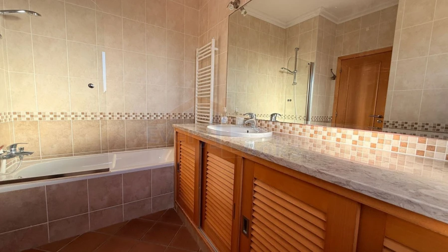 Apartamento T3 para Venda em Amoreira Foto 11