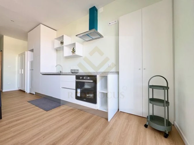 Apartamento T0 para Venda em Esmoriz Foto 12