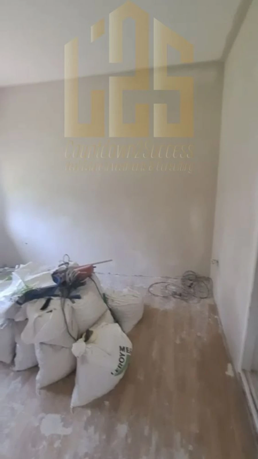 Apartamento T1 para Venda em Corroios Foto 5