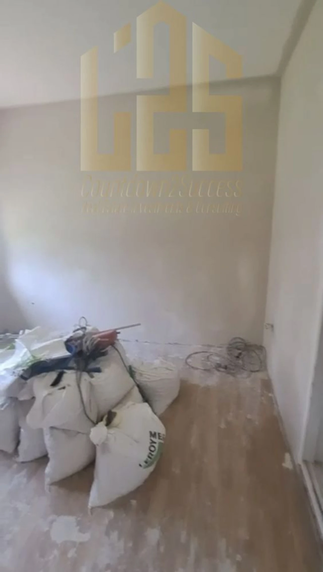 Apartamento T1 para Venda em Corroios Foto 5