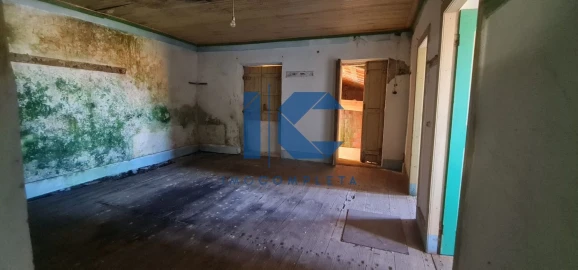 Moradia T2 para Venda em Junqueira