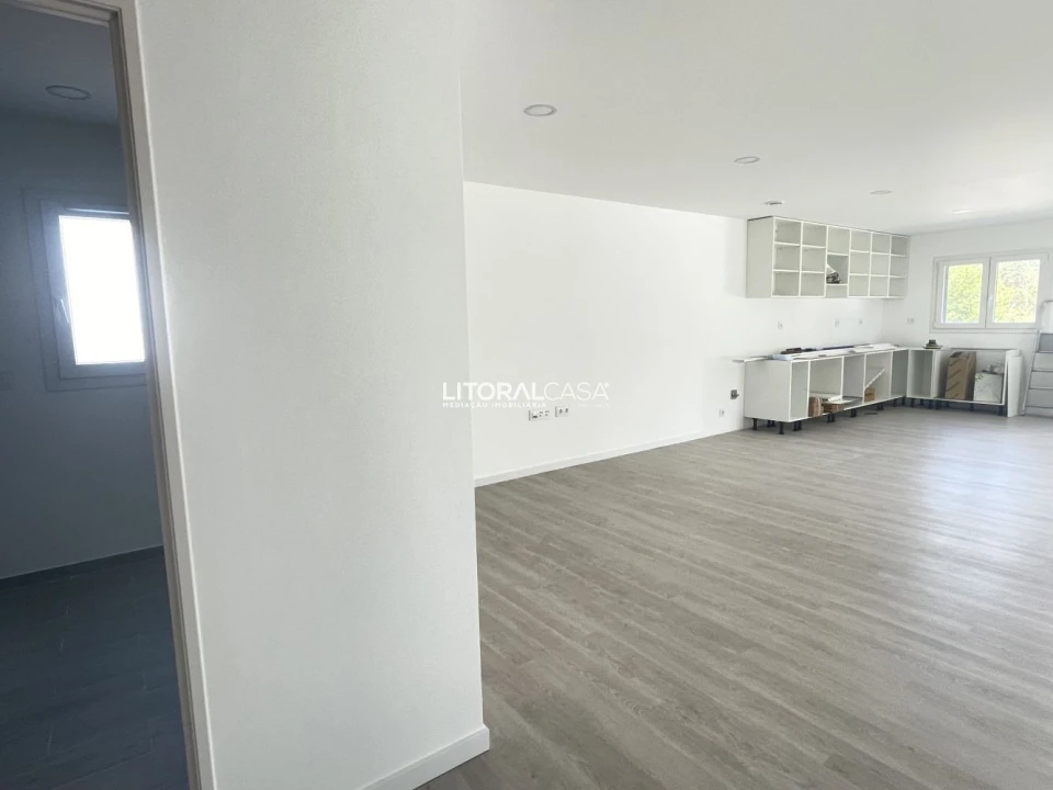 Moradia T3 para Venda em Fonte de Angeão e Covão do Lobo Foto 9