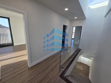 Moradia T4 para Venda em Aradas