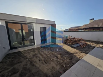 Moradia T4 para Venda em Aradas