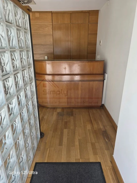 Loja para Arrendamento em Alvalade