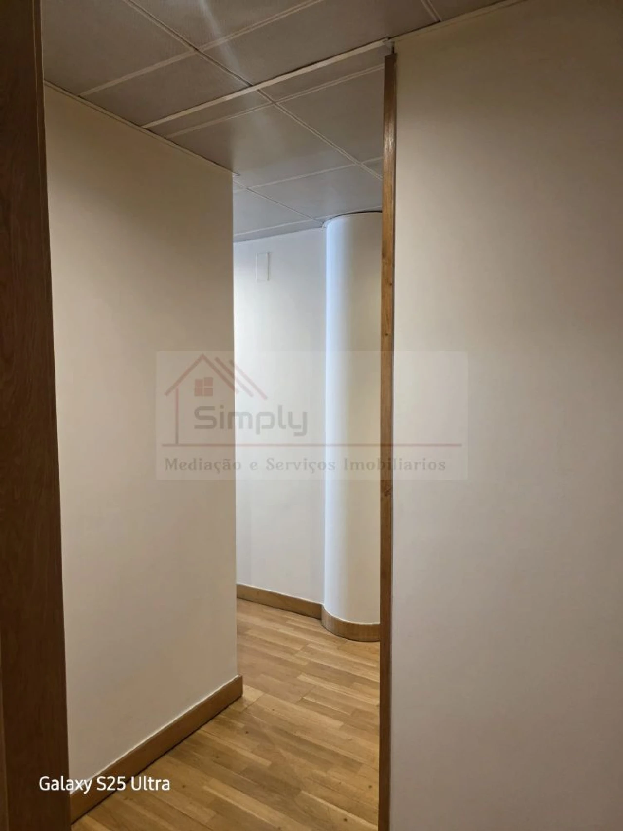 Loja para Arrendamento em Alvalade Foto 10