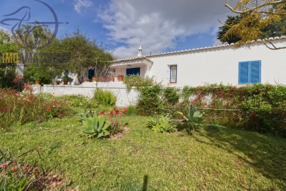 Moradia T2 para Venda em Alcantarilha e Pêra