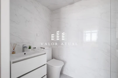 Apartamento T3 para Venda em Benfica