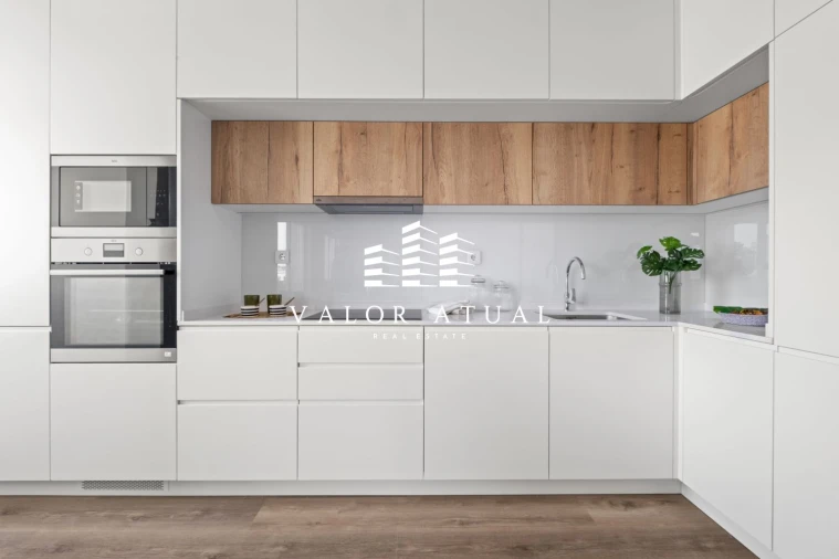 Apartamento T3 para Venda em Benfica Foto 4