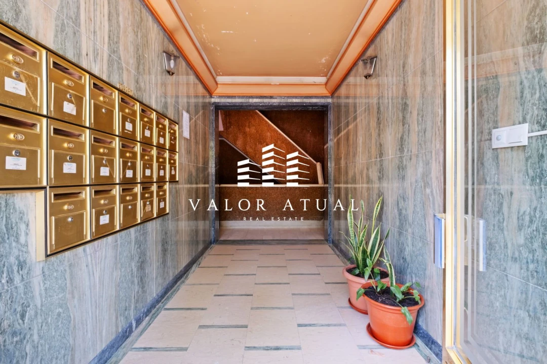 Apartamento T3 para Venda em Benfica Foto 24