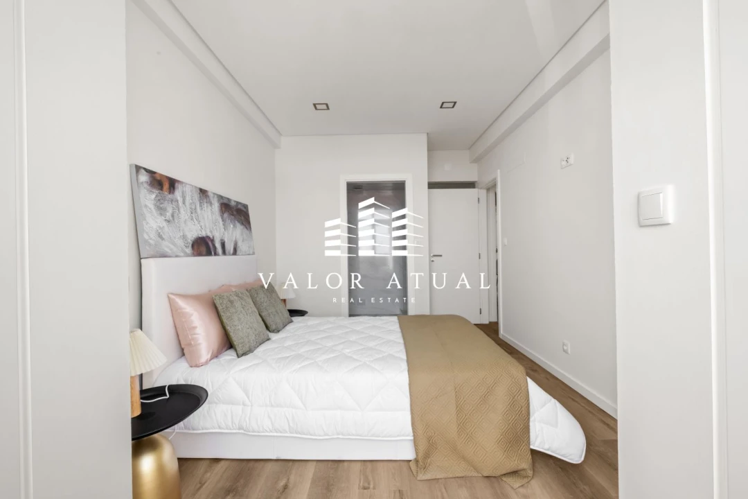 Apartamento T3 para Venda em Benfica Foto 22