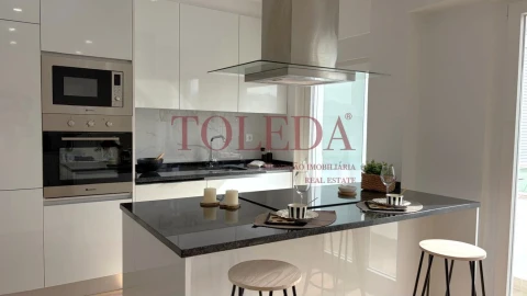 Apartamento T3 para Venda em Benfica