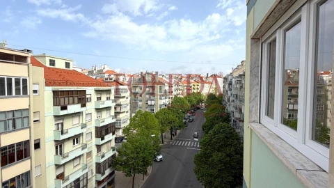 Apartamento T3 para Venda em Benfica