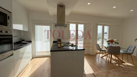 Apartamento T3 para Venda em Benfica