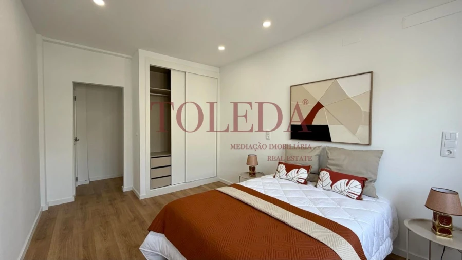 Apartamento T3 para Venda em Benfica Foto 12