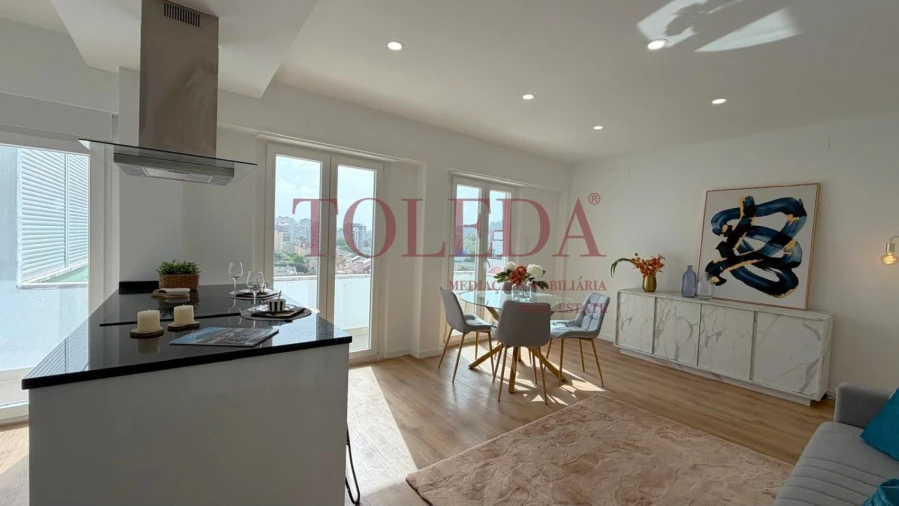 Apartamento T3 para Venda em Benfica Foto 6