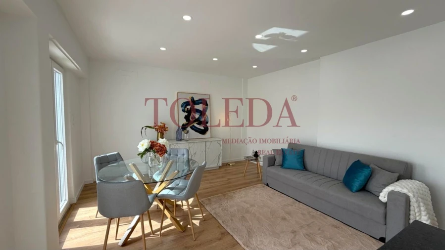 Apartamento T3 para Venda em Benfica Foto 4