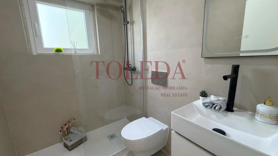 Apartamento T3 para Venda em Benfica Foto 24