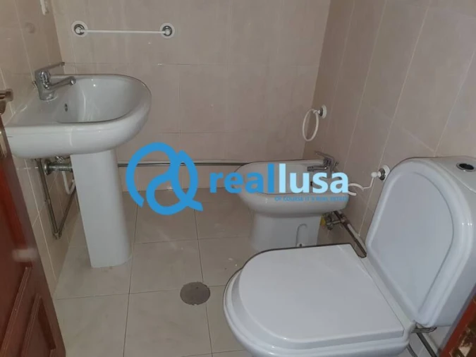 Apartamento T2 para Venda em Rio Tinto Foto 11