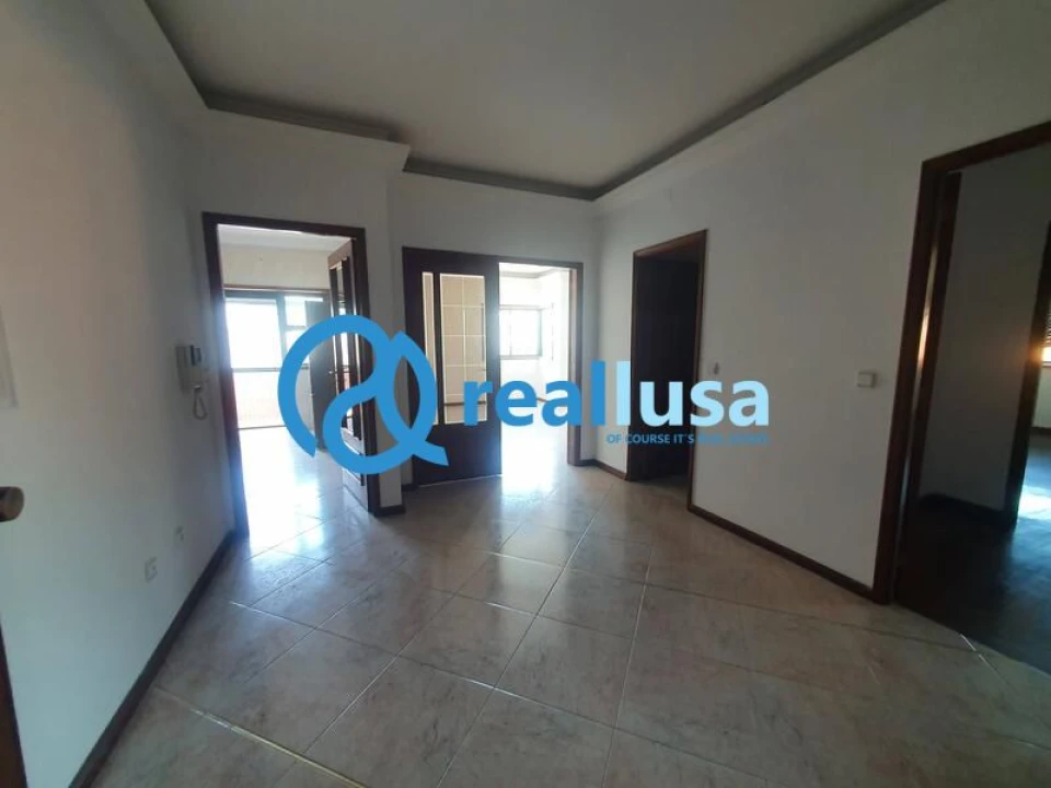 Apartamento T2 para Venda em Rio Tinto Foto 6