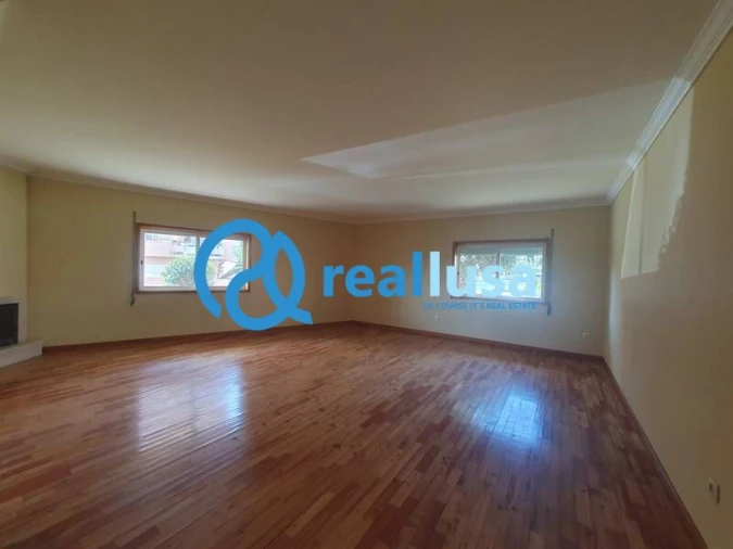 Apartamento T2 para Venda em Rio Tinto Foto 3