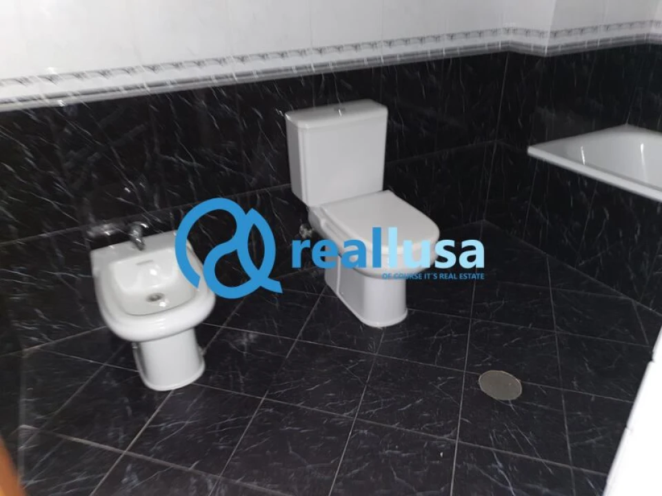 Apartamento T2 para Venda em Rio Tinto Foto 12