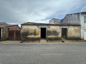 Moradia T1 para Venda em Semide e Rio Vide