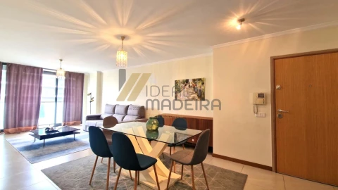 Apartamento T3 para Venda em Funchal (Se)
