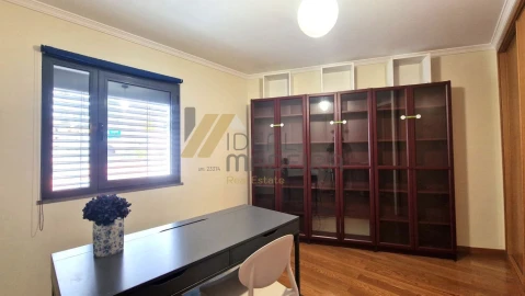 Apartamento T3 para Venda em Funchal (Se)