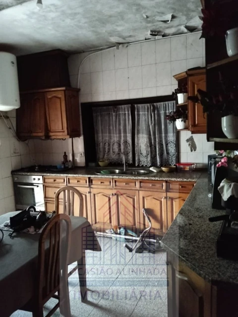 Moradia T3 para Venda em Baltar