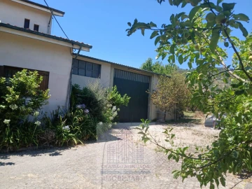 Moradia T3 para Venda em Baltar