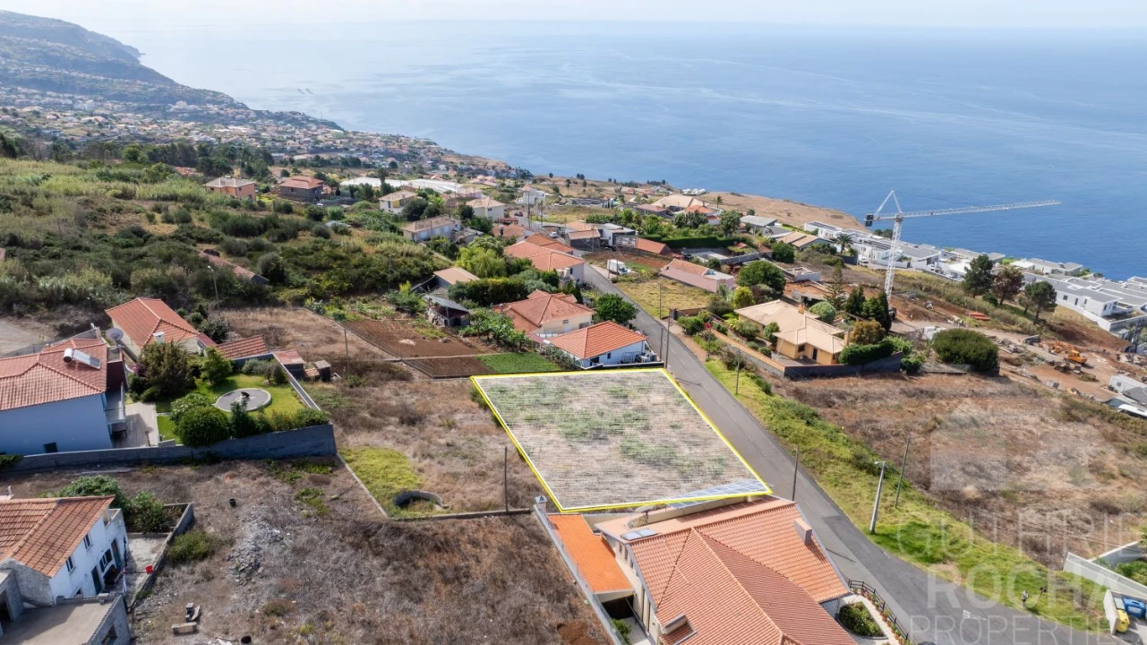 Terreno para Venda em Prazeres Foto 2