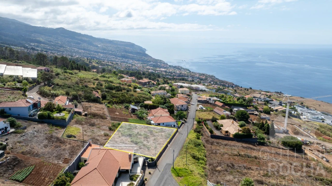 Terreno para Venda em Prazeres Foto 1