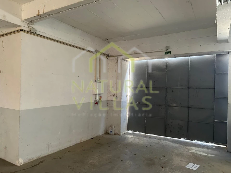 Armazém para Arrendamento em Conceição e Estoi Foto 3