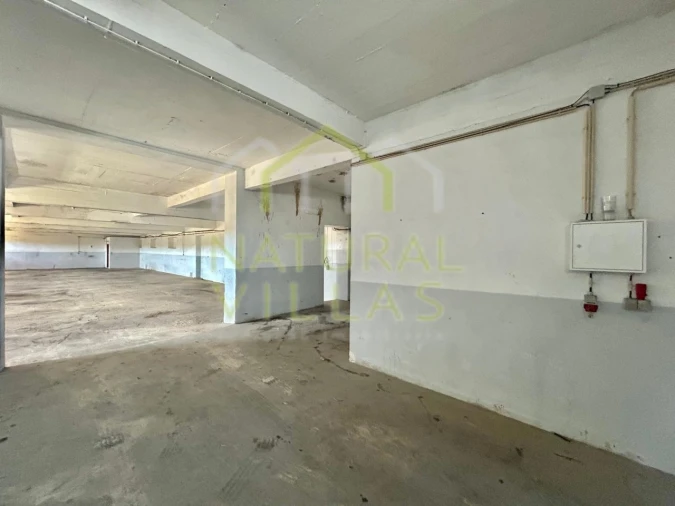 Armazém para Arrendamento em Conceição e Estoi Foto 2