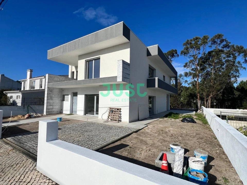 Moradia T3 para Venda em Charneca de Caparica e Sobreda Foto 2