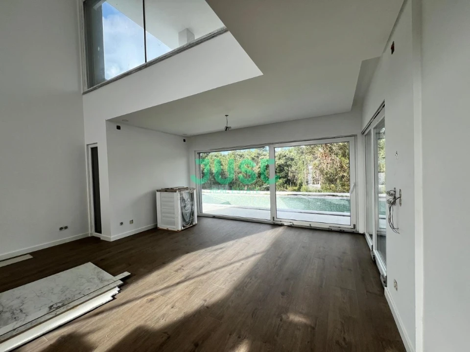 Moradia T3 para Venda em Charneca de Caparica e Sobreda Foto 4