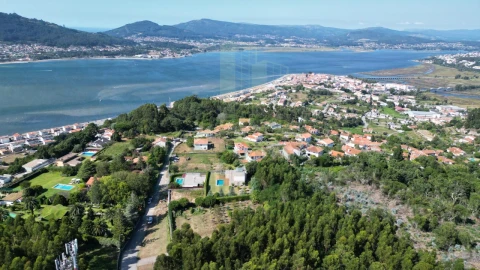 Terreno para Venda em Caminha (Matriz) e Vilarelho