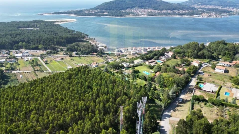 Terreno para Venda em Caminha (Matriz) e Vilarelho