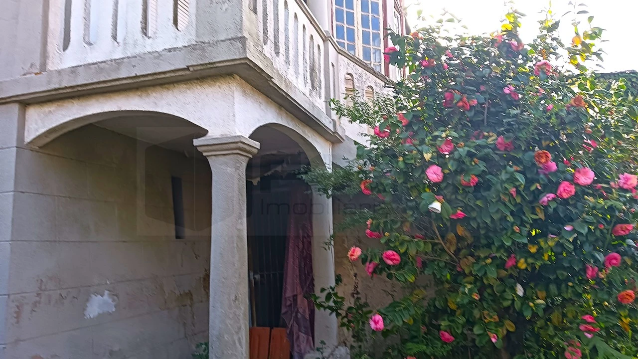 Moradia T4 para Venda em Aguada de Cima Foto 3