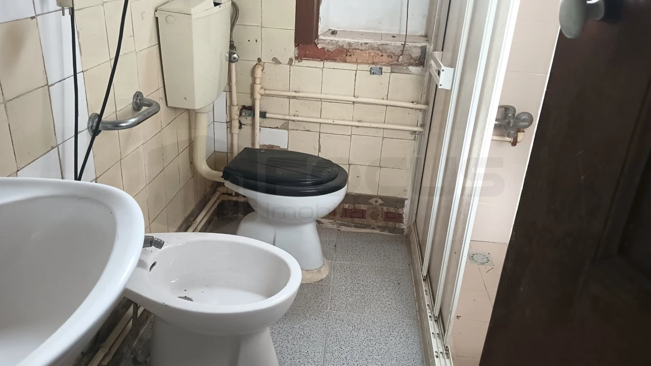 Moradia T4 para Venda em Aguada de Cima Foto 23