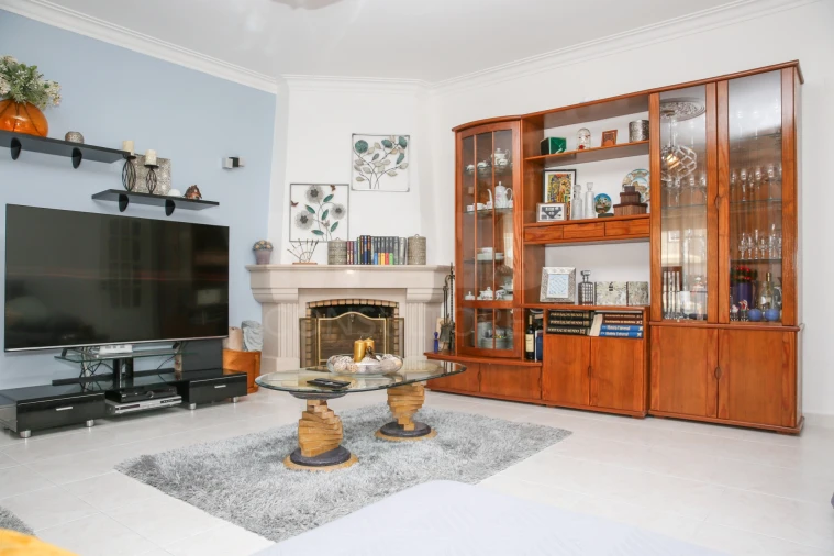 Apartamento T3 para Venda em Massamá e Monte Abraão Foto 7