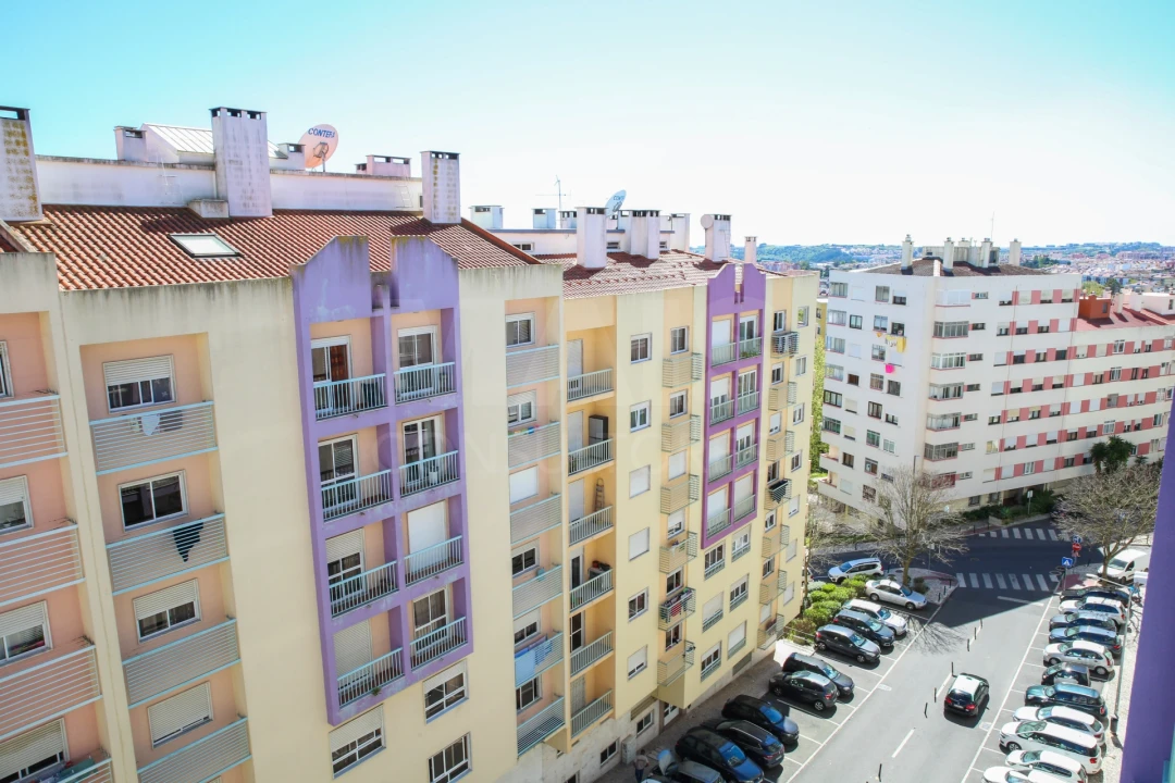 Apartamento T3 para Venda em Massamá e Monte Abraão Foto 8