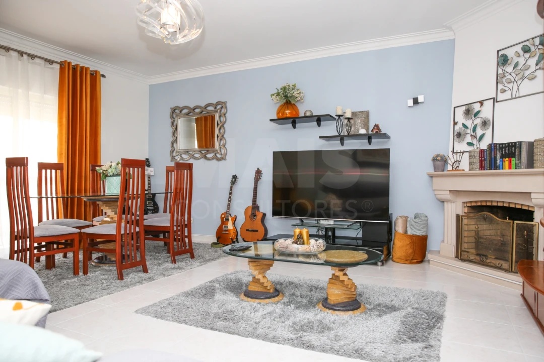 Apartamento T3 para Venda em Massamá e Monte Abraão Foto 3