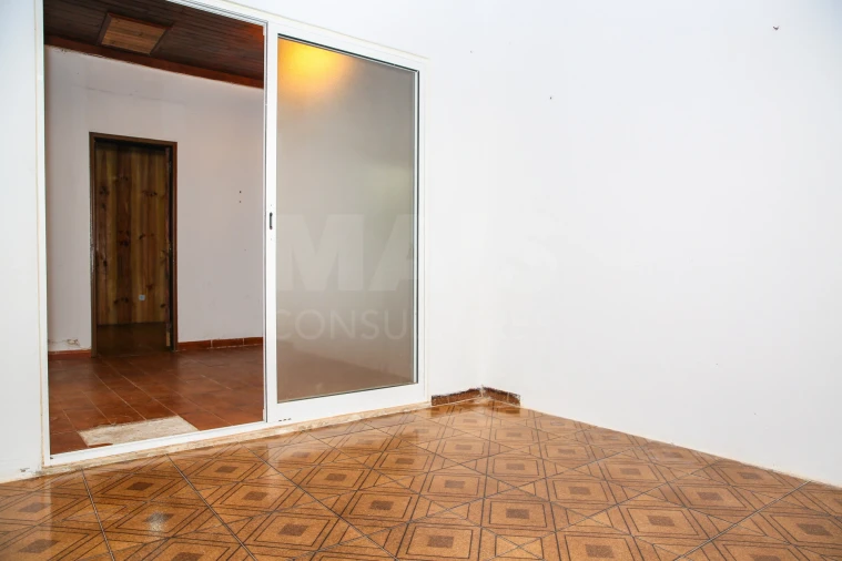 Moradia T2 para Venda em Olhalvo Foto 5