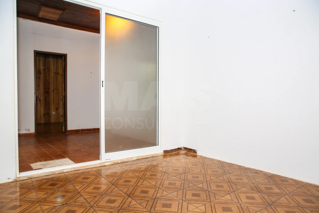 Moradia T2 para Venda em Olhalvo Foto 5