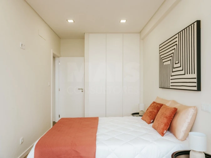 Apartamento T3 para Venda em Benfica Foto 2