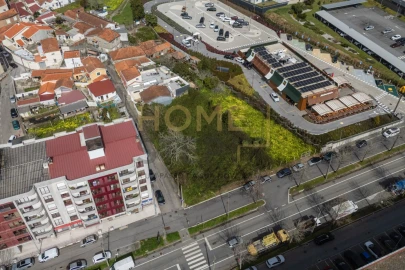 Terreno para Arrendamento em Mafamude e Vilar do Paraíso