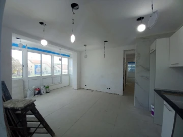 Apartamento T4 para Venda em Laranjeiro e Feijó